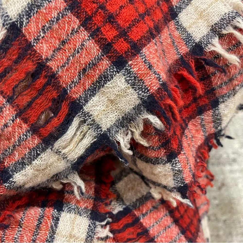 Madewell Plaid Distressed 100% Wool Scarf Style#05510